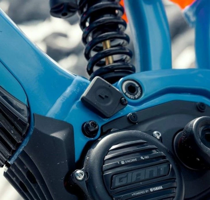 Giant - Cache Pour Prise De Charge (modèles Avec Batterie Downtube Intégrée) 2 Giant - Cache Pour Prise De Charge (modèles Avec Batterie Downtube Intégrée) – Image 2